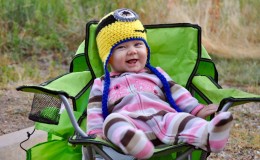 baby in camp chair